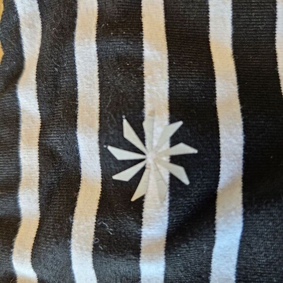 Athleta‎ Women's Black & White Striped Compression Activewear Leggings Medium - Picture 4 of 7